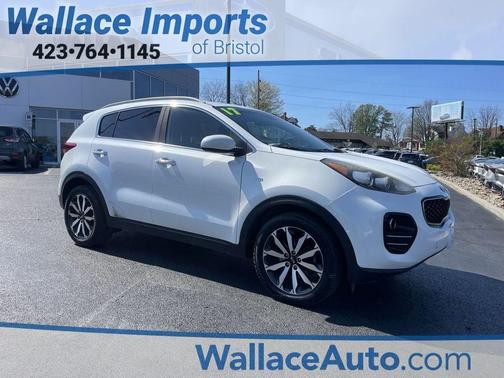 Snow White Pearl 2017 Kia Sportage EX