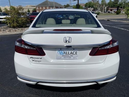 White 2017 Honda Accord EX-L