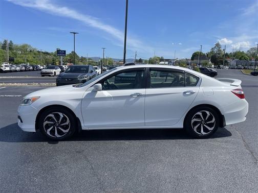 White 2017 Honda Accord EX-L
