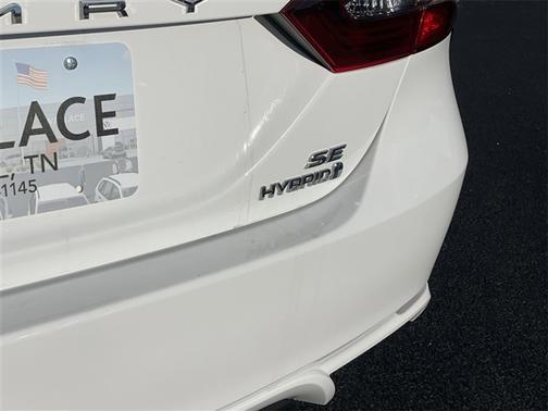 2024 Toyota Camry Hybrid SE