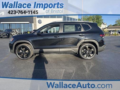 Deep Black Pearl 2026 Volkswagen Taos 1.5T SEL