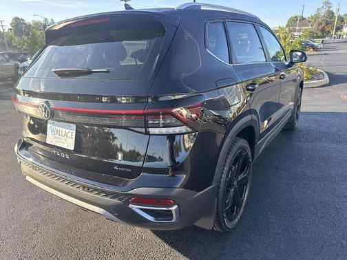 Deep Black Pearl 2026 Volkswagen Taos 1.5T SEL