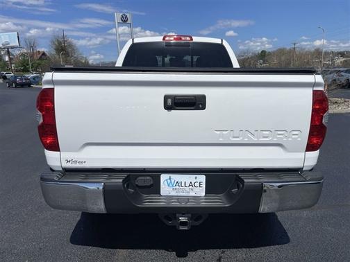 2018 Toyota Tundra SR5