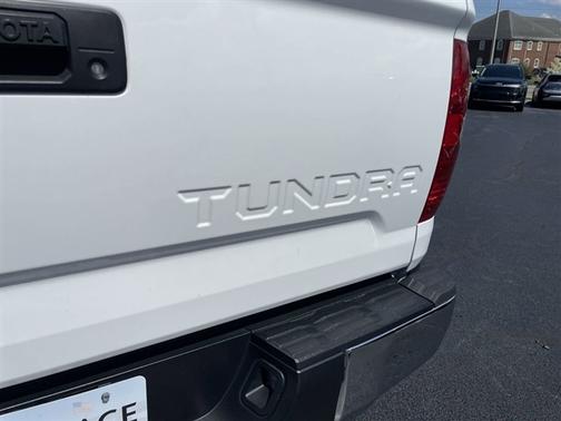2018 Toyota Tundra SR5