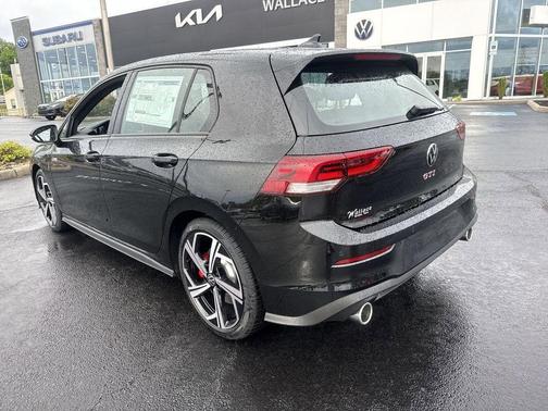 Mythos Black Metallic 2026 Volkswagen Golf GTI 2.0T SE