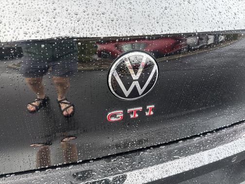 Mythos Black Metallic 2026 Volkswagen Golf GTI 2.0T SE