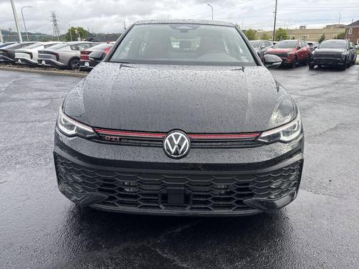 Mythos Black Metallic 2026 Volkswagen Golf GTI 2.0T SE