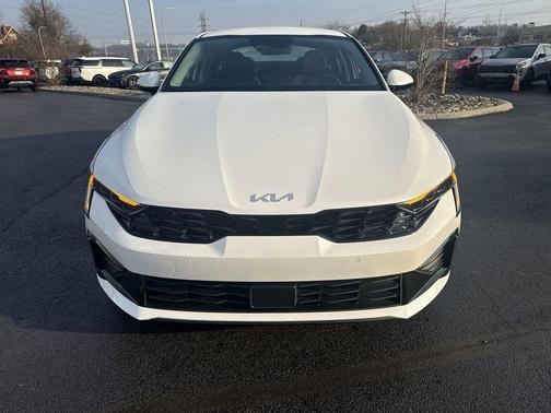 Snow White Pearl 2026 Kia K5 LXS