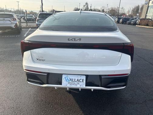 Snow White Pearl 2026 Kia K5 LXS