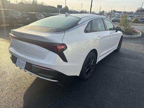 Snow White Pearl 2026 Kia K5 LXS