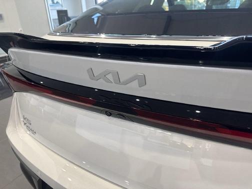 Snow White Pearl 2026 Kia K5 LXS