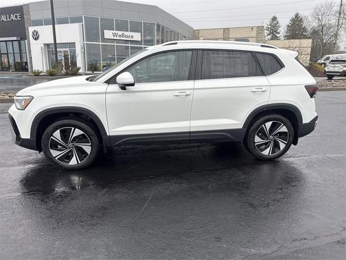 2025 Volkswagen Taos 1.5T SE