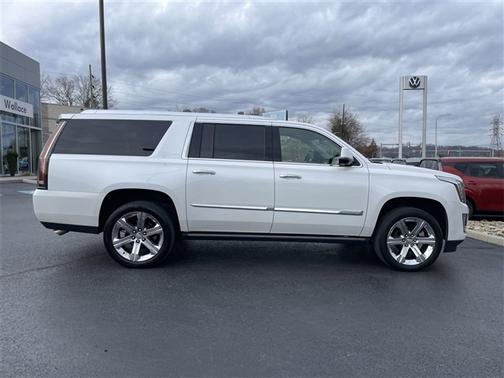 2016 Cadillac Escalade ESV Premium