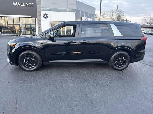 Aurora Black Pearl 2026 Kia Carnival LXS