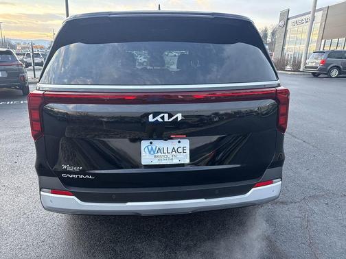 Aurora Black Pearl 2026 Kia Carnival LXS