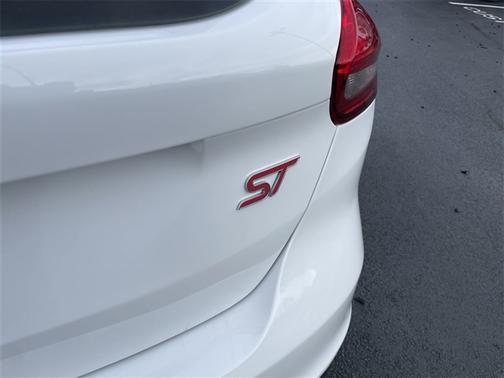 2017 Ford Focus ST Base