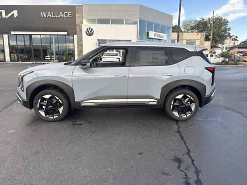 Gray 2027 Kia Seltos S