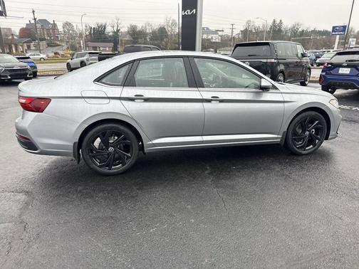 Pyrite Silver Metallic 2026 Volkswagen Jetta 1.5T SE