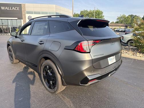 Shadow 2026 Kia Sportage Hybrid X-Line