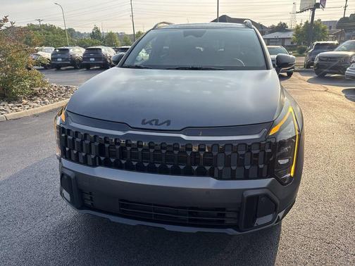 Shadow 2026 Kia Sportage Hybrid X-Line