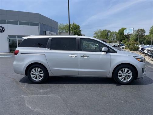 Bright Silver 2017 Kia Sedona LX