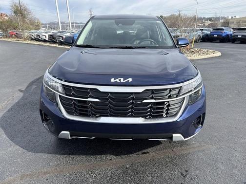 Dark Ocean Blue 2026 Kia Seltos LX