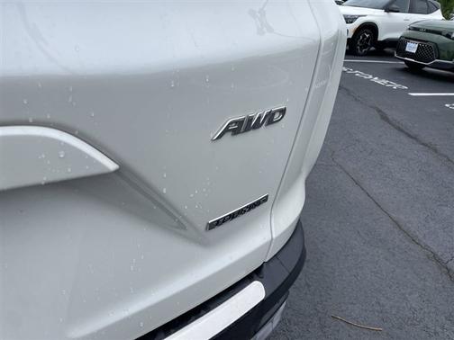 White 2017 Honda CR-V Touring