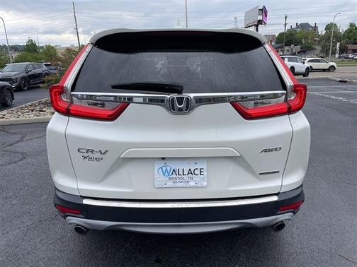 White 2017 Honda CR-V Touring