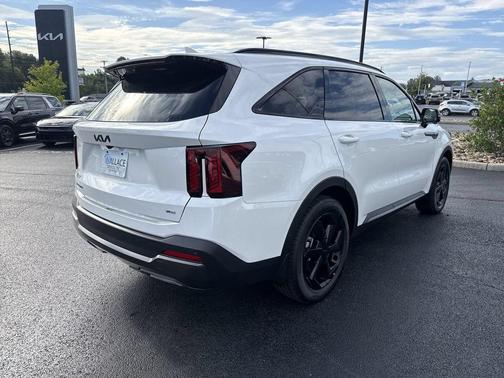 Snow White Pearl 2026 Kia Sorento Hybrid X-LINE SX PRESTIGE