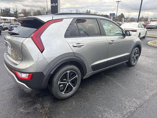 Steel Gray 2026 Kia Niro EX