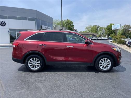 Remington Red Metallic 2016 Kia Sorento LX