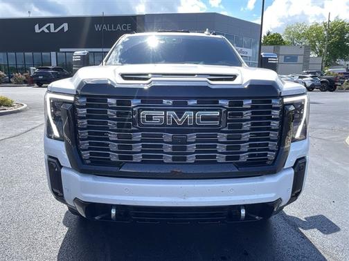 White Frost Tri-Coat 2025 GMC Sierra 2500 Denali Ultimate
