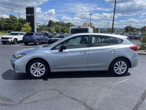 2017 Subaru Impreza 2.0i