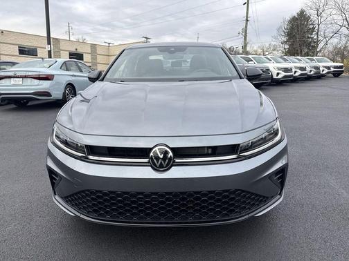 Platinum Gray Metallic 2026 Volkswagen Jetta 1.5T Sport