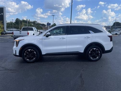 Glacial White Pearl 2024 Kia Sorento S