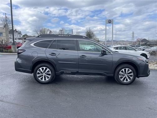 Magnetite Gray Metallic 2025 Subaru Outback Premium
