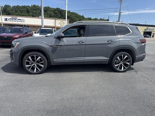 Platinum Gray 2026 Volkswagen Atlas 2.0T SEL Premium R-Line