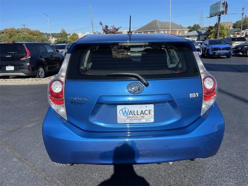 2014 Toyota Prius c Four