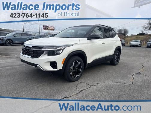 Clear White / Black Roof 2026 Kia Seltos S