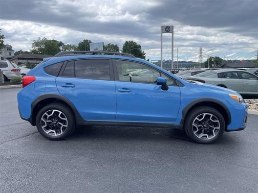 Hyper Blue 2016 Subaru Crosstrek 2.0i Premium