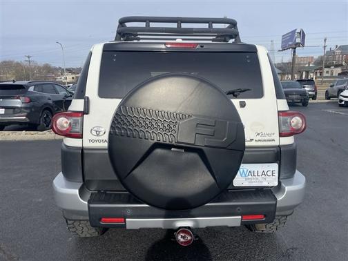 2014 Toyota FJ Cruiser Base