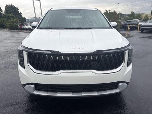 Snow White Pearl 2026 Kia Carnival Hybrid LXS