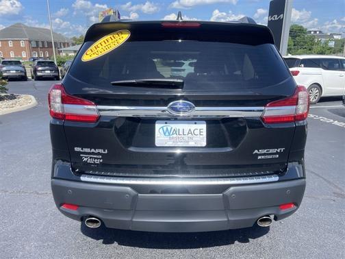 Crystal Black Silica 2022 Subaru Ascent Limited 7-Passenger