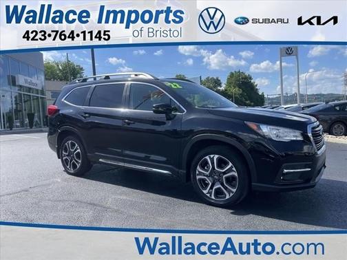 Crystal Black Silica 2022 Subaru Ascent Limited 7-Passenger