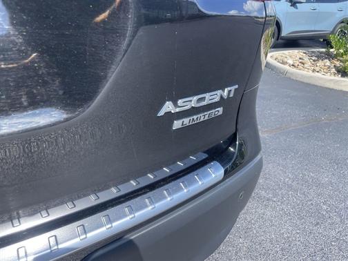 Crystal Black Silica 2022 Subaru Ascent Limited 7-Passenger