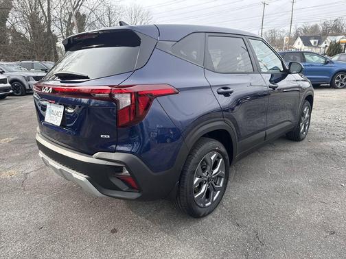 Dark Ocean Blue 2026 Kia Seltos LX