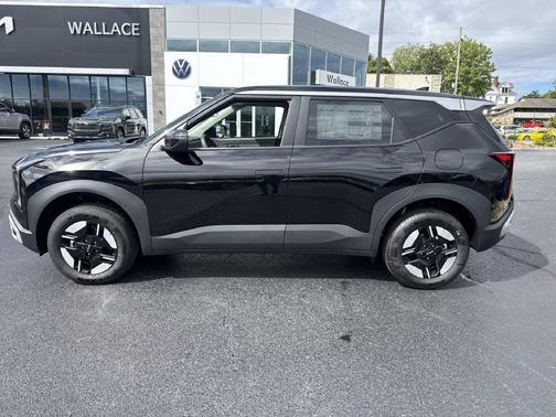 Aurora Black Pearl 2027 Kia Seltos LX