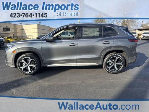 Platinum Gray Metallic 2026 Volkswagen Tiguan 2.0T SE
