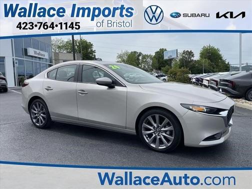 Platinum Quartz Metallic 2024 Mazda Mazda3 FWD w/Preferred Package