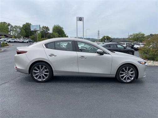 Platinum Quartz Metallic 2024 Mazda Mazda3 FWD w/Preferred Package